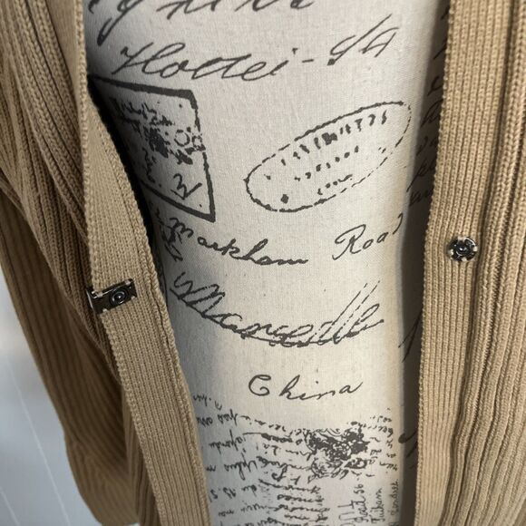 Vintage KIKIT Maurice Sasson Women's Large Tan Ribbed Cardigan Sweater - Picture 4 of 11